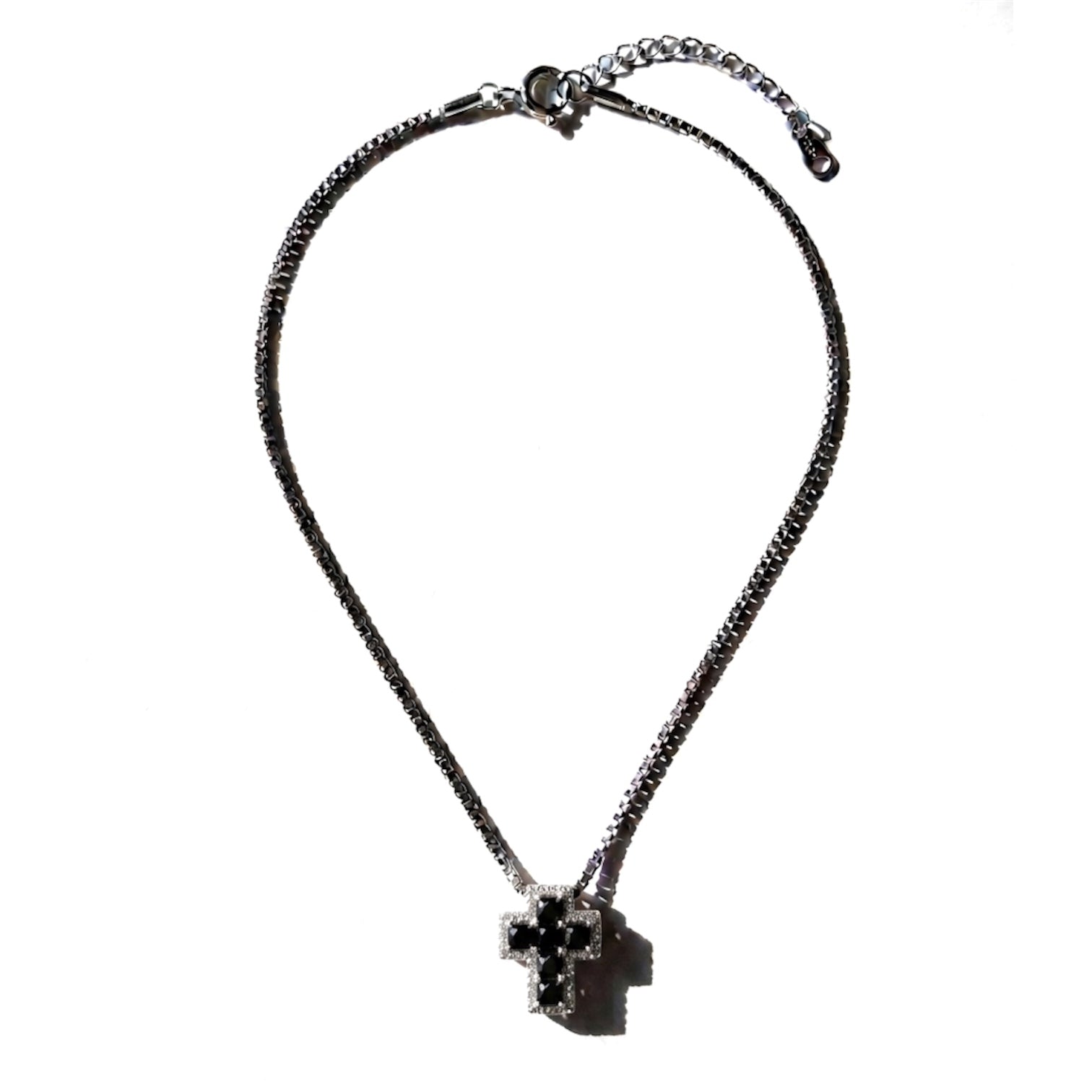 CROSS CREED NECKLACE