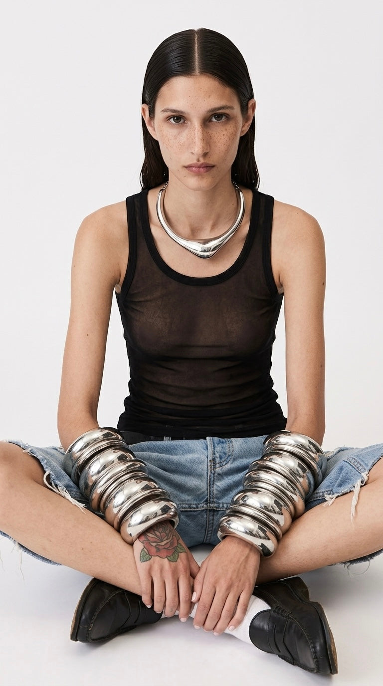 VI NECKLACE