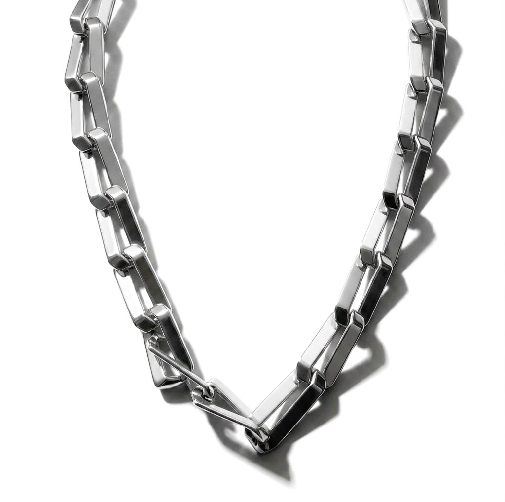 VYV NECKLACE