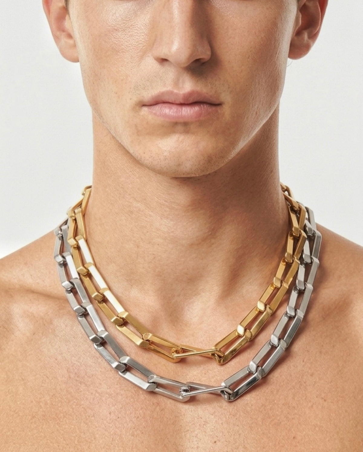 VYV NECKLACE